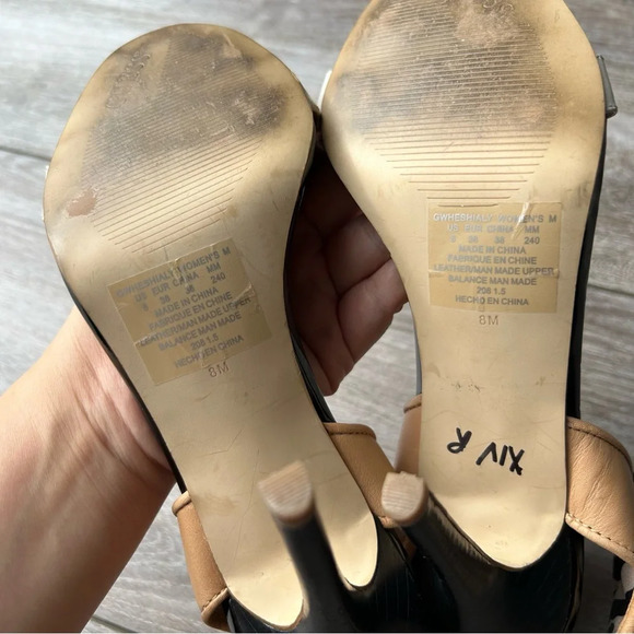 Guess Black Tan Ankle Strappy Heeled Sandals - Picture 11 of 12